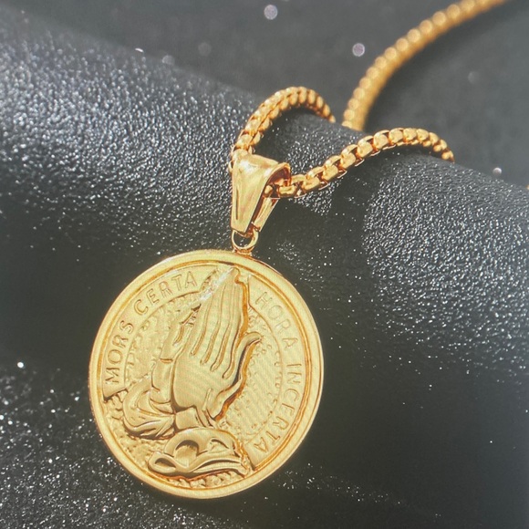 Jewelry - Gold Praying Hands Coin Pendant Necklace - Unbranded